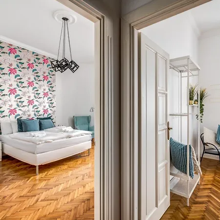 Apartment Kinizsi Center By Stn Budapest