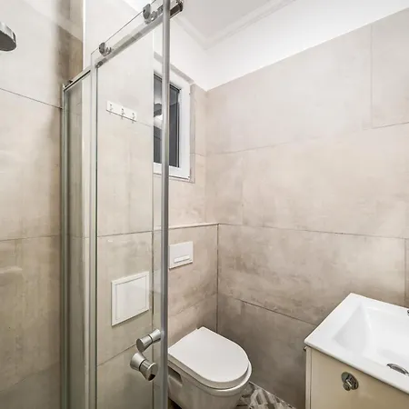 Apartment Kinizsi Center By Stn